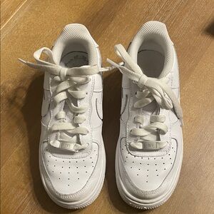 Air Force 1 LE white